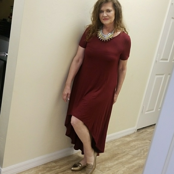 MOVING SALE 🌺 Burgundy High Low Burgundy Dress - Picture 5 of 8